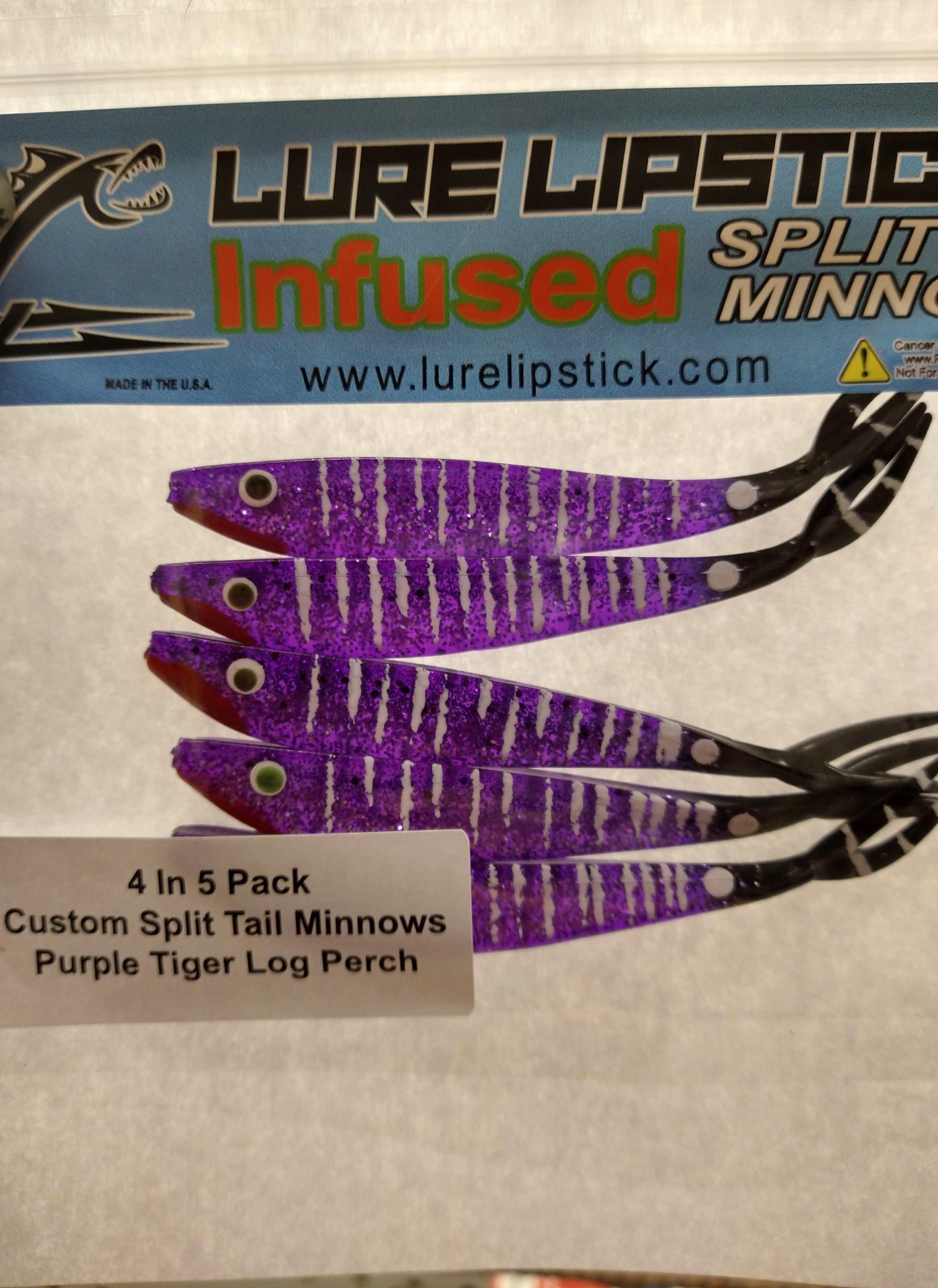 Lure Lipstick